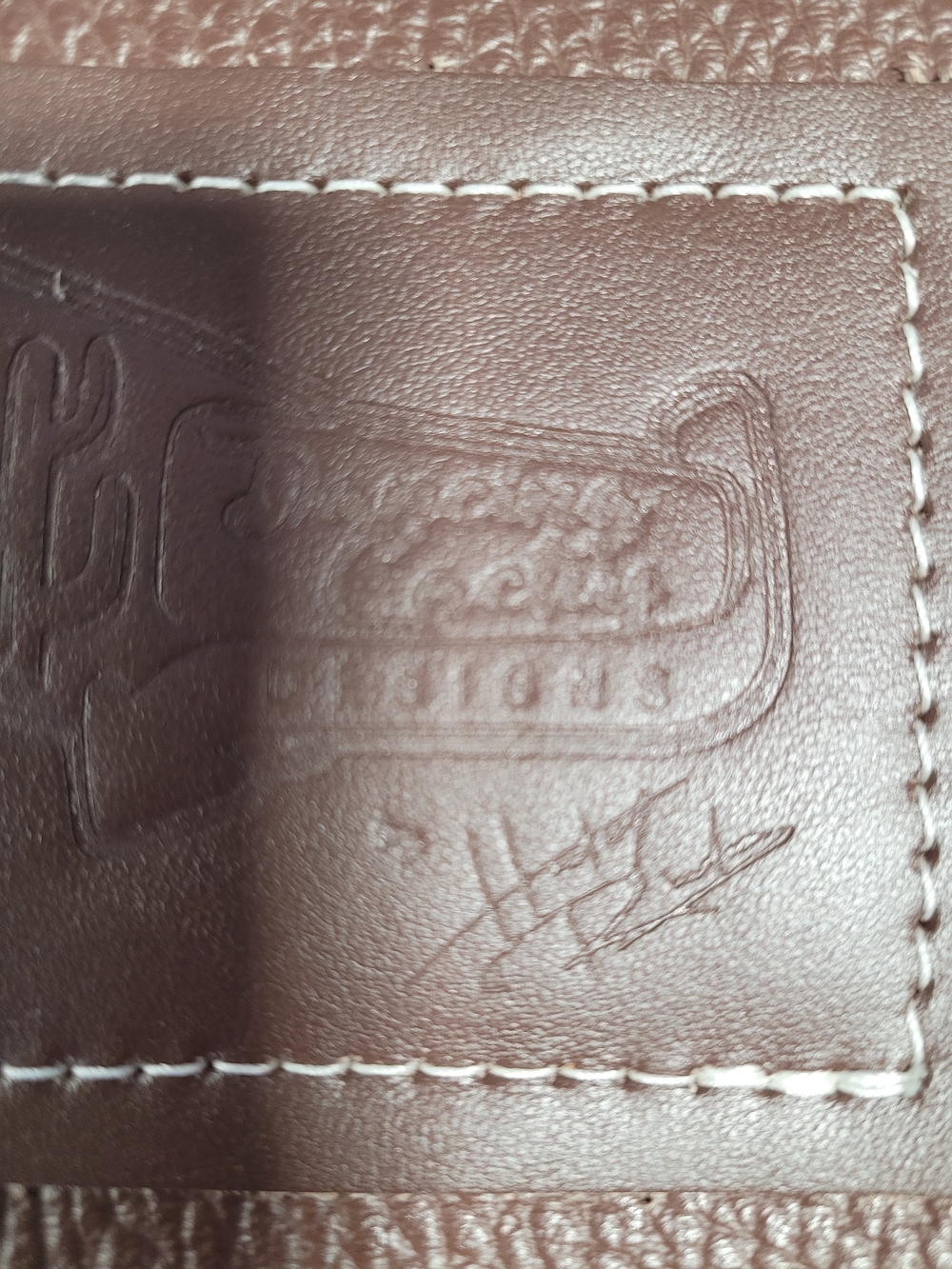 Fringe Crossbody Bag with Cowhide and Tooled Leather - Brown/White - Picture 5 of 7